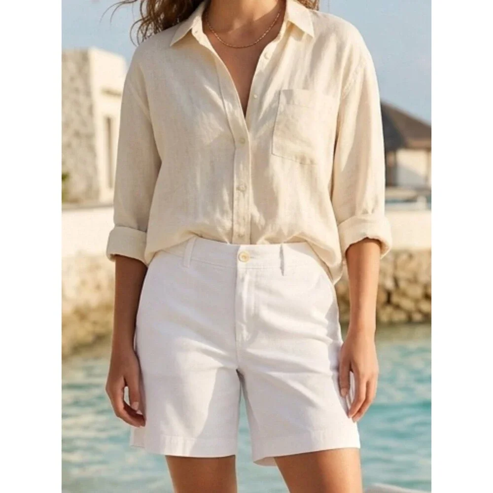 LRL Lauren Jeans Women's White Shorts Size 12